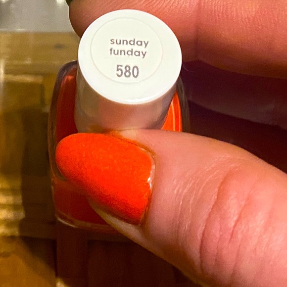💅ESSIE💅 4-PC SET OF 2 COLORS, GROWTH & GAP FILLER TREATMENTS NAIL POLISHES❣️ - Picture 10 of 14